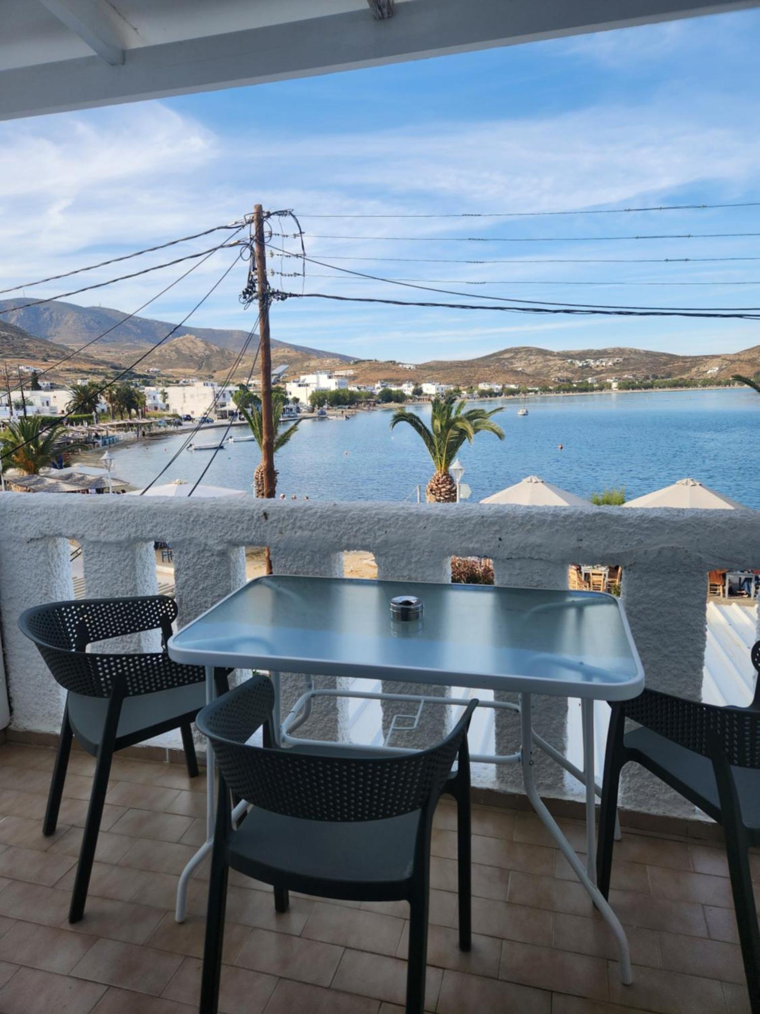 Eleios Hotel Serifos Livadi  ภายนอก รูปภาพ